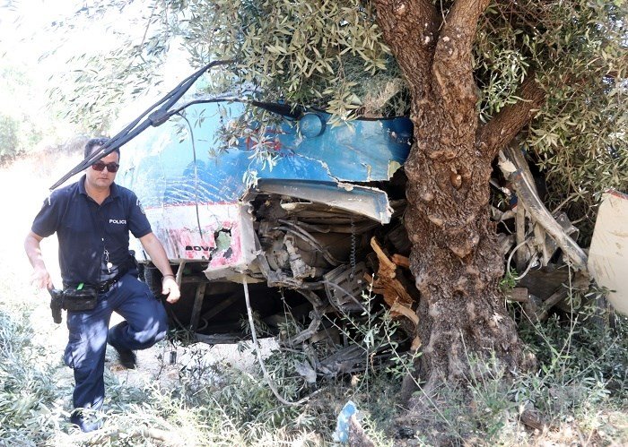 Φονική καραμπόλα στην Κρήτη: Έπεσε από γέφυρα λεωφορείο με 40 επιβάτες