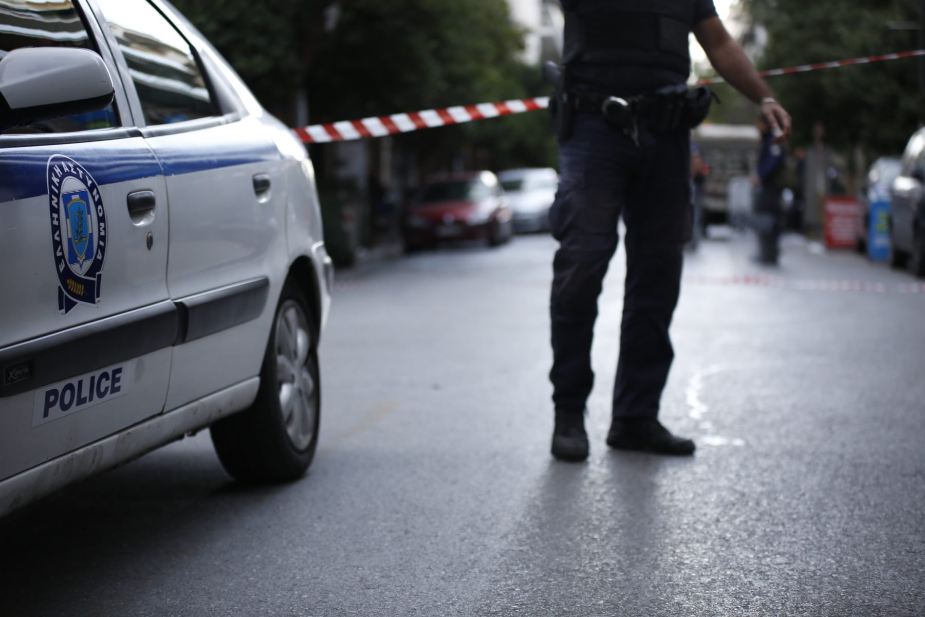 Άγριο έγκλημα στην Νίκαια: Τον μαχαίρωσαν στο κεφάλι