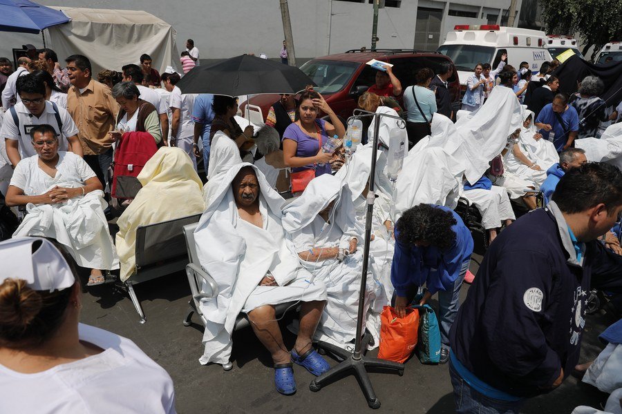 Σεισμός 7,1 ρίχτερ συγκλόνισε - πάλι - το Μεξικό! Πάνω από 42 οι νεκροί (vid)