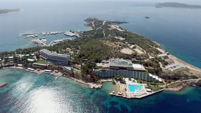 Το πρώτο στην Ελλάδα Four Seasons ξενοδοχείο στον Αστέρα Βουλιαγμένης!