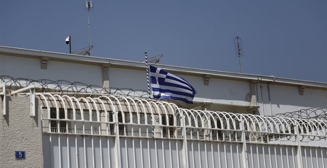 Παρατείνεται ο "νόμος Παρασκευόπουλου" για την υπό όρους απόλυση κρατουμένων