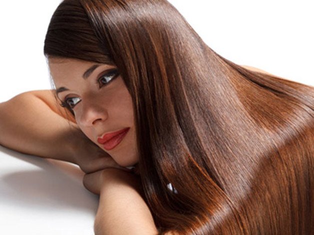 5 περίεργοι λόγοι που προκαλούν λάδωμα στο μαλλί σου