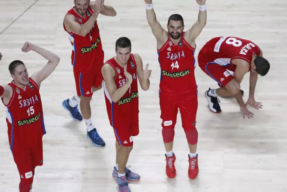 Γιουγκοσλάβικη υπόθεση ο τελικός του Ευρωμπάσκετ. Σερβία - Σλοβενία την Κυριακή στην Πόλη