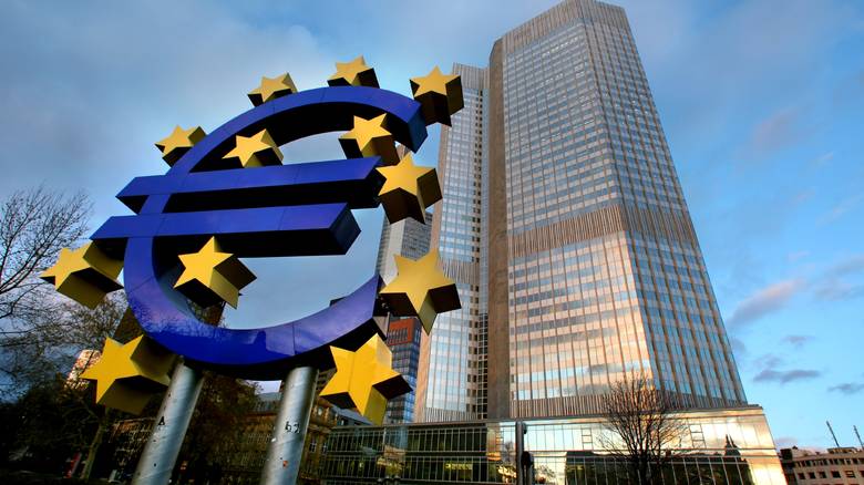 Θετικές προβλέψεις από την ΕΚΤ για την ανάπτυξη στην Ευρωζώνη