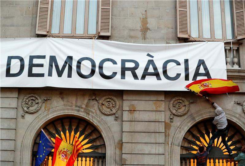 Συντριπτική υπεροχή του "Ναι" στην Καταλονία
