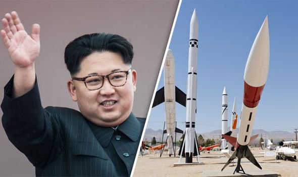 Γιορτάζουν στη Βόρεια Κορέα και… εκτοξεύουν πύραυλο! Επί ποδός πολέμου η Μ. Βρετανία