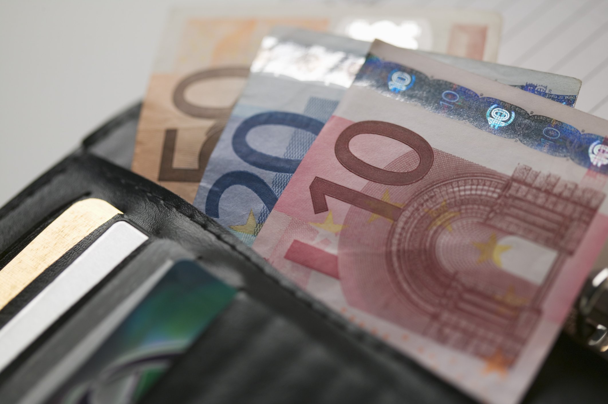Aγιος Νικόλαος: Ζευγάρι τουριστών βρήκε και παρέδωσε πορτοφόλι με 7.000 ευρώ