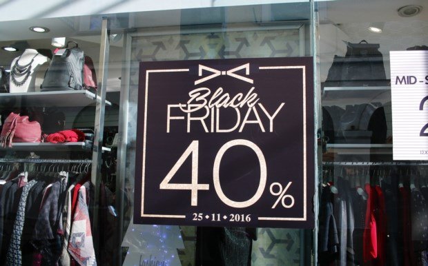 Μαύρη Παρασκευή η... Black Friday για αρκετά εμπορικά καταστήματα