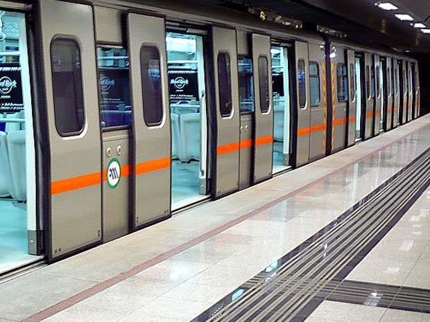 Κλειστοί σταθμοί του μετρό στο κέντρο της Αθήνας λόγω Πολυτεχνείου