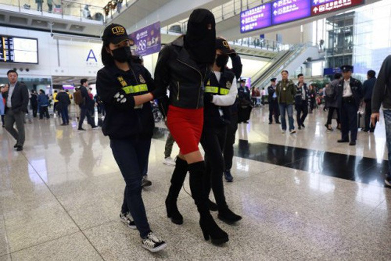 Ελληνίδα μοντέλο 19 ετών συνελήφθη στο Χονγκ Κονγκ με 2,5 κιλά κοκαΐνη!