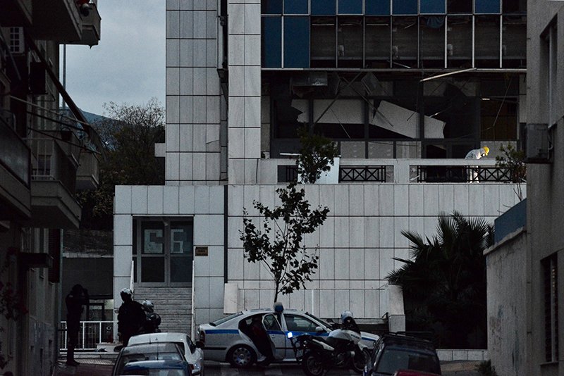 Εξαμελής η ομάδα που έβαλε τη βόμβα στο Εφετείο Αθηνών. Δεν βρέθηκαν στοιχεία ταυτοποίησης