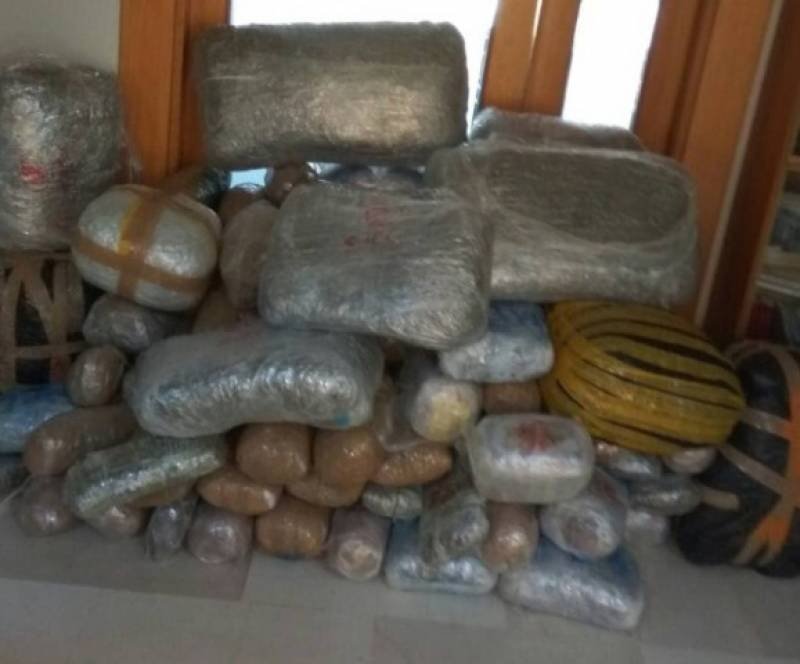 Συνελήφθησαν 3 Αλβανοί με 230 κιλά ινδικής κάνναβης