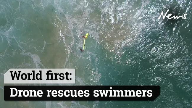 Παγκόσμια πρωτιά! Drone έσωσε δύο κολυμβητές στην Αυστραλία (Video)