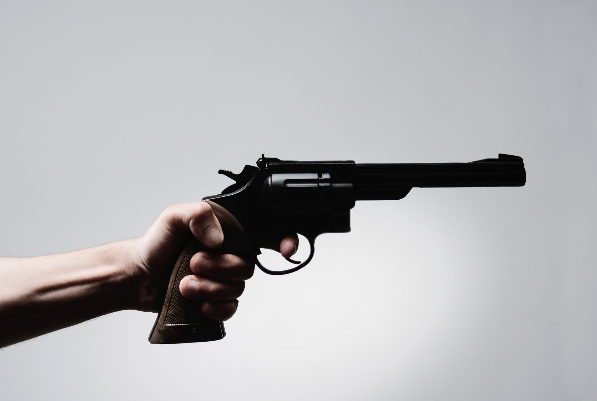 Τρόμος στις HΠΑ: Νήπιο έπαιζε με όπλο - Η κινηματογραφική σύλληψη του πατέρα