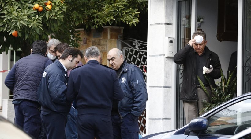 Θέμα για την οπλοφορία των αστυνομικών θέτουν 31 βουλευτές του ΣΥΡΙΖΑ