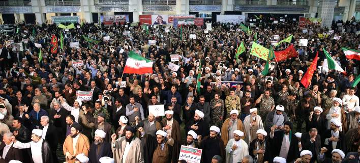 Στο πόδι η Τεχεράνη, συνεχόμενες αντικυβερνητικές διαδηλώσεις