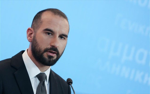 Τζανακόπουλος: "Μας προβληματίζει η χαμηλή συμμετοχή στο δημοψήφισμα των Σκοπίων"