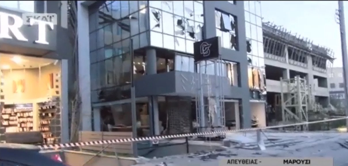 Εκρηξη σε κατάστημα στο Μαρούσι (video)