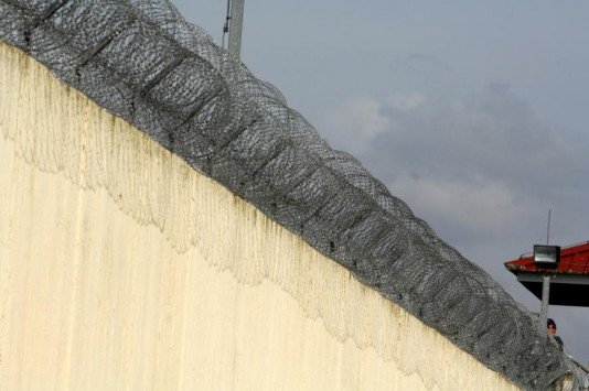 Φυλακές Ν. Αλικαρνασσού: Σύρος κρατούμενος "Ράμπο" αντιμετώπισε με επιτυχία επίθεση από 30 κρατούμενους!
