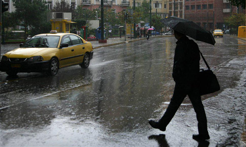 Σταδιακή επιδείνωση του καιρού με ισχυρές βροχές, καταιγίδες και πυκνές χιονοπτώσεις