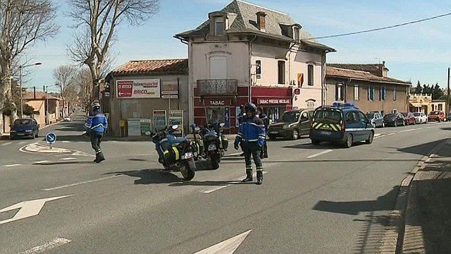 Συναγερμός στην Γαλλία: Πυροβολισμοί και ομηρία σε σούπερ μάρκετ με ένα νεκρό