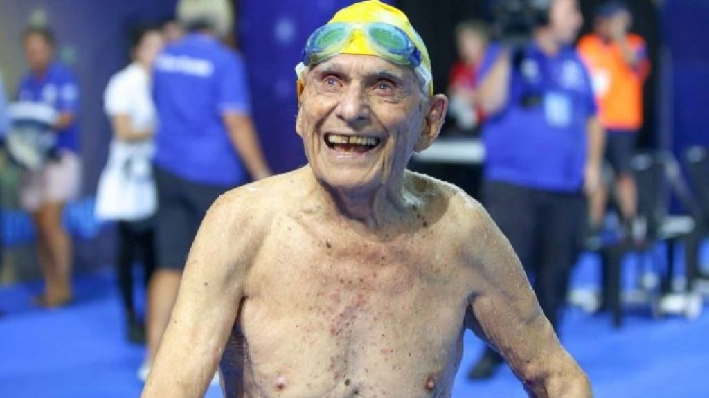 Κολυμβητής έκανε παγκόσμιο ρεκόρ σε ηλικία 99 ετών!