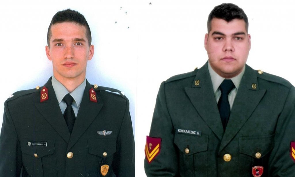 Οι επίσημες φωτό των δύο Ελλήνων στρατιωτικών που κρατούνται στην Τουρκία