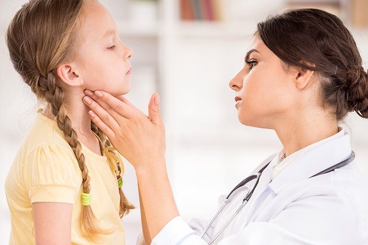 ΜΗΤΕΡΑ: Πρωτοποριακή Τεχνική συνεχούς παρακολούθησης της φωνής κατά τη διάρκεια εγχείρησης θυρεοειδούς αδένα σε παιδί