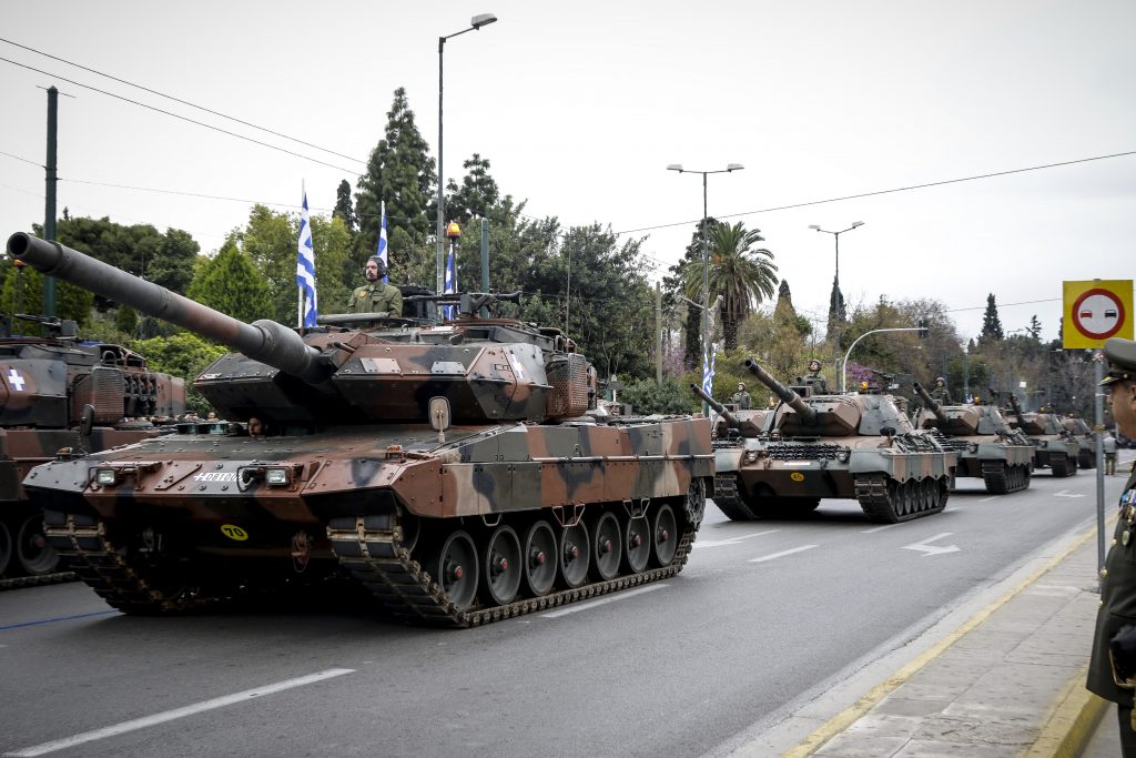Ηχηρό μήνυμα προς τους Τούρκους με την στρατιωτική παρέλαση της 25ης Μαρτίου