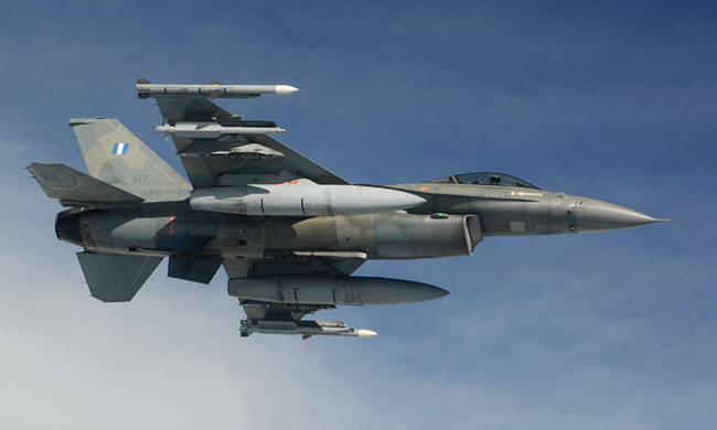 Τουρκικά F-16 πέταξαν πάνω από τέσσερα ελληνικά νησιά