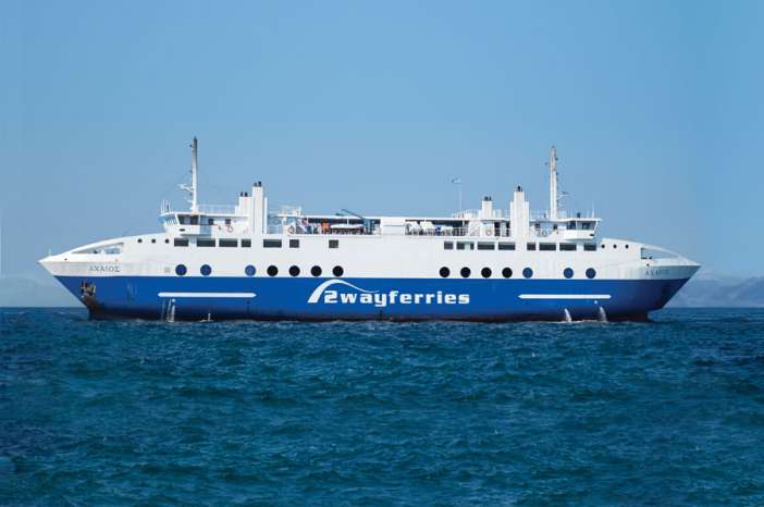 Πέντε τραυματίες μετά από πρόσκρουση πλοίου στο λιμάνι Σκάλας στο Αγκίστρι