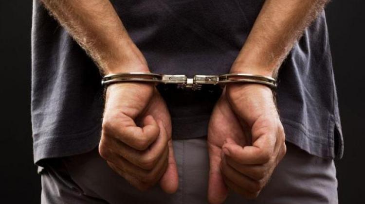 Συνελήφθη αστυνομικός για συμμετοχή σε κύκλωμα διακίνησης αλλοδαπών