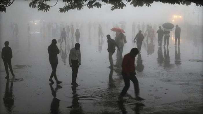 Πάνω από 125 οι νεκροί από τις αμμοθύελλες στην Ινδία