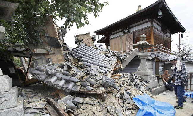 (Video) Ιαπωνία: Η στιγμή που ο φονικός σεισμός 6,1 βαθμών χτυπά την Οσάκα