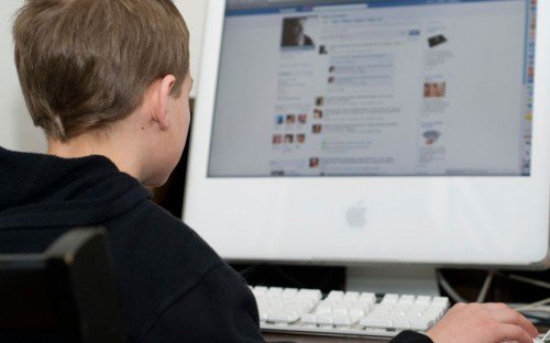 Facebook και Instagram θα «μπλοκάρουν» τα παιδιά κάτω των 13 ετών- Θα ζητούν φωτογραφία ταυτότητας