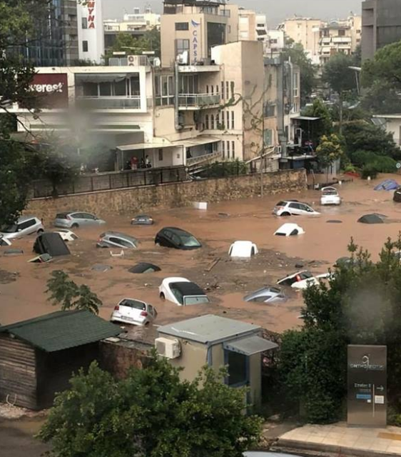 «Πόλεμος» Δούρου - Πατούλη για τις πλημμύρες στο Μαρούσι