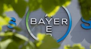Bayer : Στηρίζει νέους με ένα ολοκληρωμένο πρόγραμμα υποτροφιών