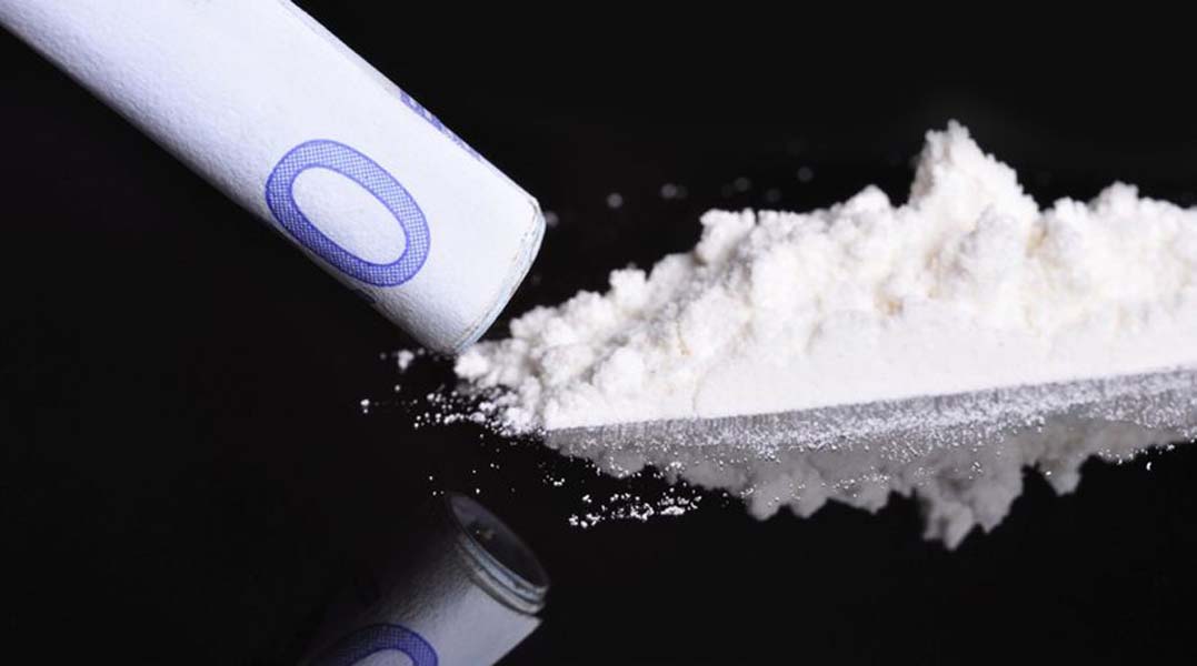 Top Story: Ο κατηγορούμενος για εγκέφαλος στο κύκλωμα κοκαΐνης ξεσπά (video)
