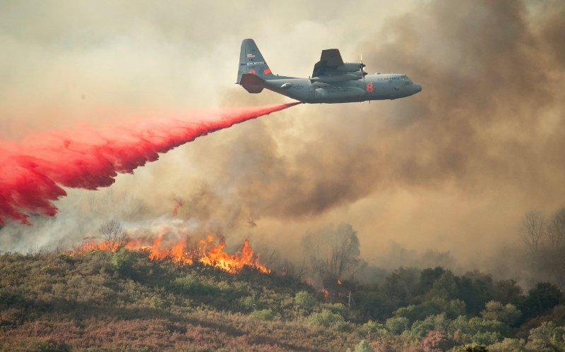 Συνεχίζεται η καταστροφική πυρκαγιά στην Καλιφόρνια