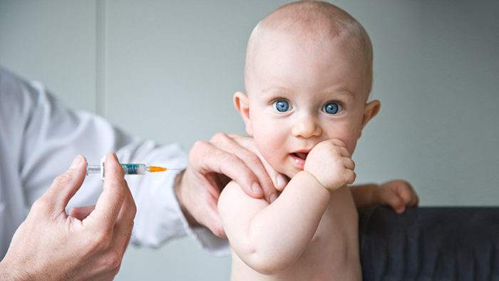 Υπουργείο Υγείας : Ο εμβολιασμός είναι υποχρεωτικός αλλά βασίζεται και διασφαλίζεται με τη συναίνεση των γονέων