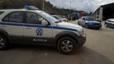 Σύνορα Ελλάδας-πΓΔΜ: Ξήλωσαν κολόνες οριογραμμής