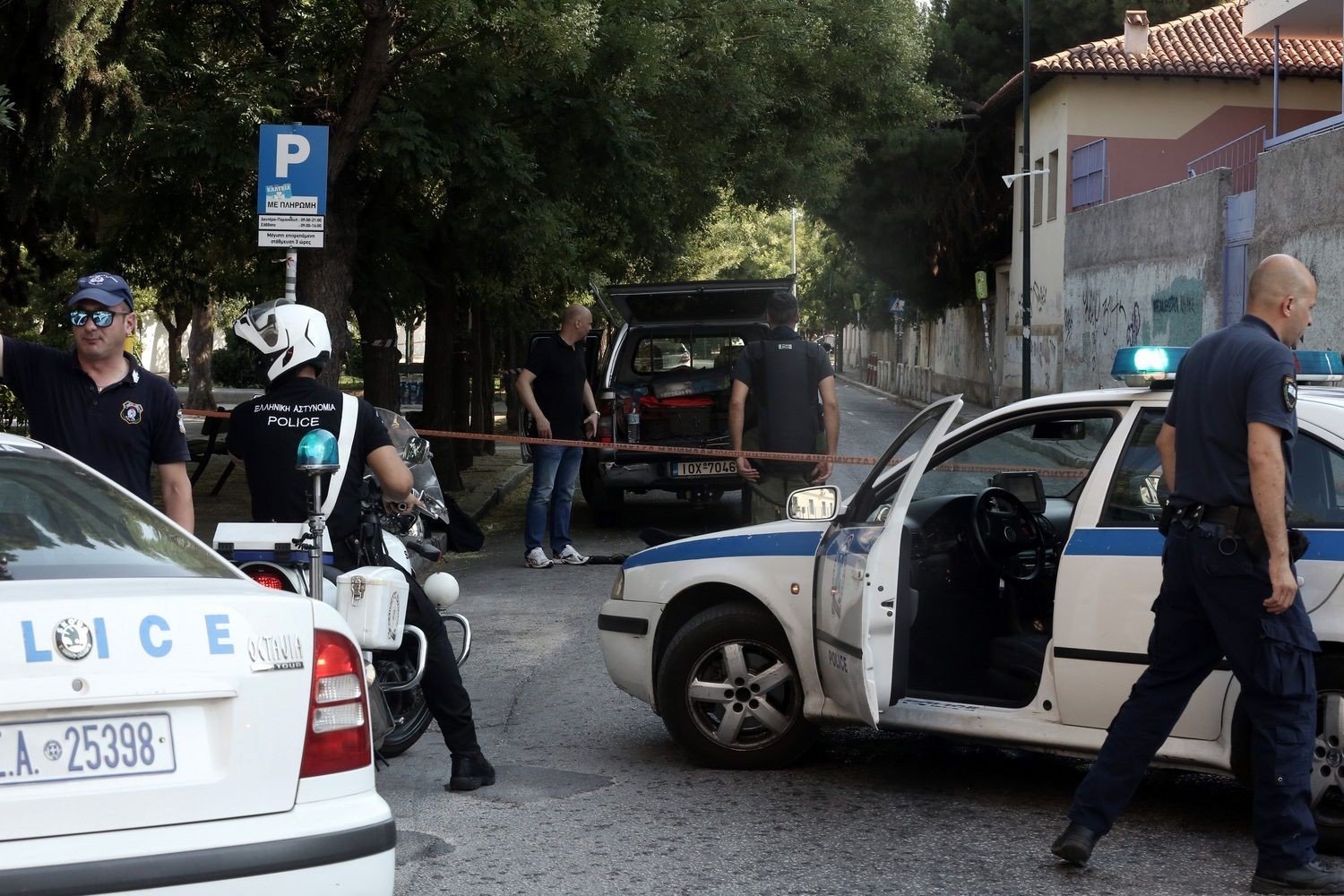 Συνέλαβαν γιαγιά και εγγονή για διακίνηση ναρκωτικών στη Θεσσαλονίκη