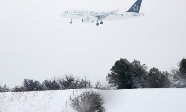 Θεσσαλονίκη: Περιπέτεια στον αέρα - Κεραυνός χτύπησε αεροπλάνο
