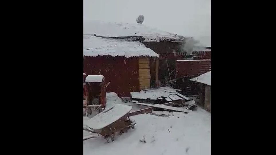 (Video) Χιονοκαταιγίδα στην Κοζάνη: Κεραυνός ανατίναξε λέβητα σπιτιού!
