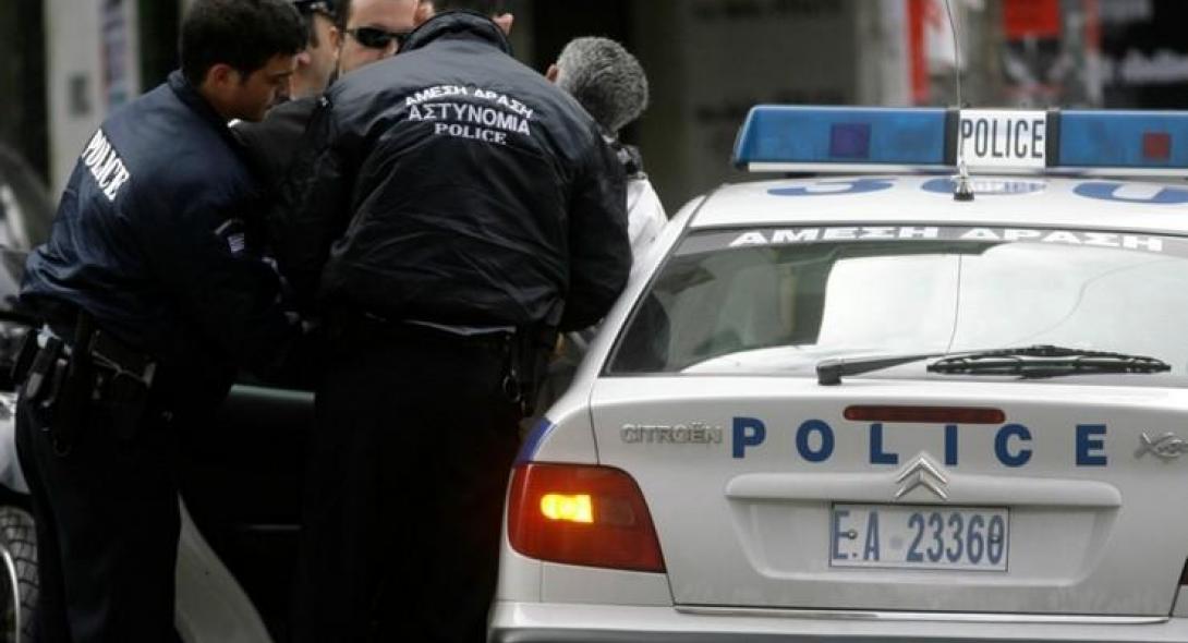 Σύλληψη αλλοδαπού στην Εγνατία για παράνομη διακίνηση 31 μεταναστών