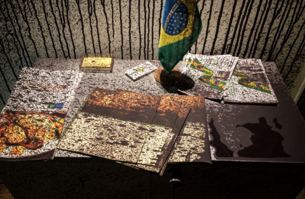 (Photo) Το... σαρωτικό πέρασμα του Ρουβίκωνα από την πρεσβεία της Βραζιλίας