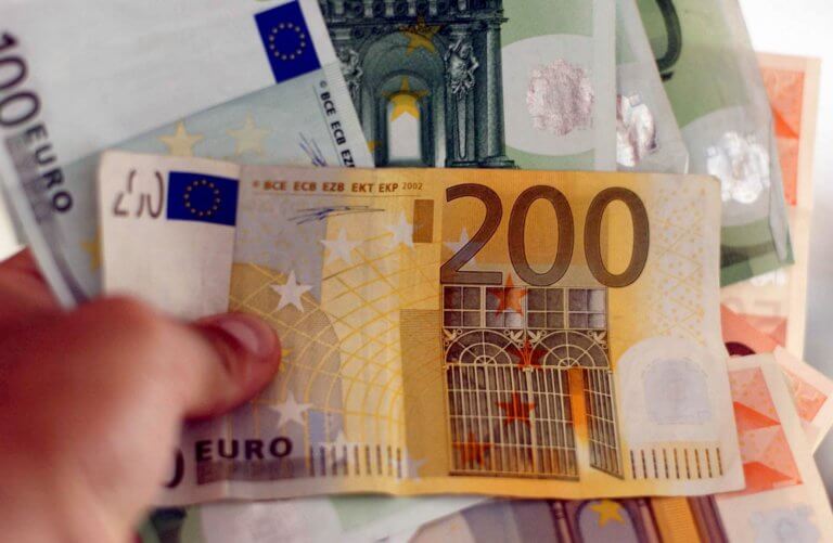 Ρόδος : 64χρονος εισέπραττε το ποσό 50.804 ευρώ μετά τον θάνατό της μητέρας του