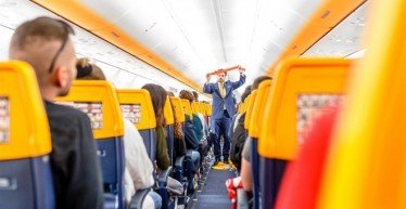 Κλωτσιές και μπουνιές στην πτήση της Ryanair από Γλασκώβη προς Μάλαγα