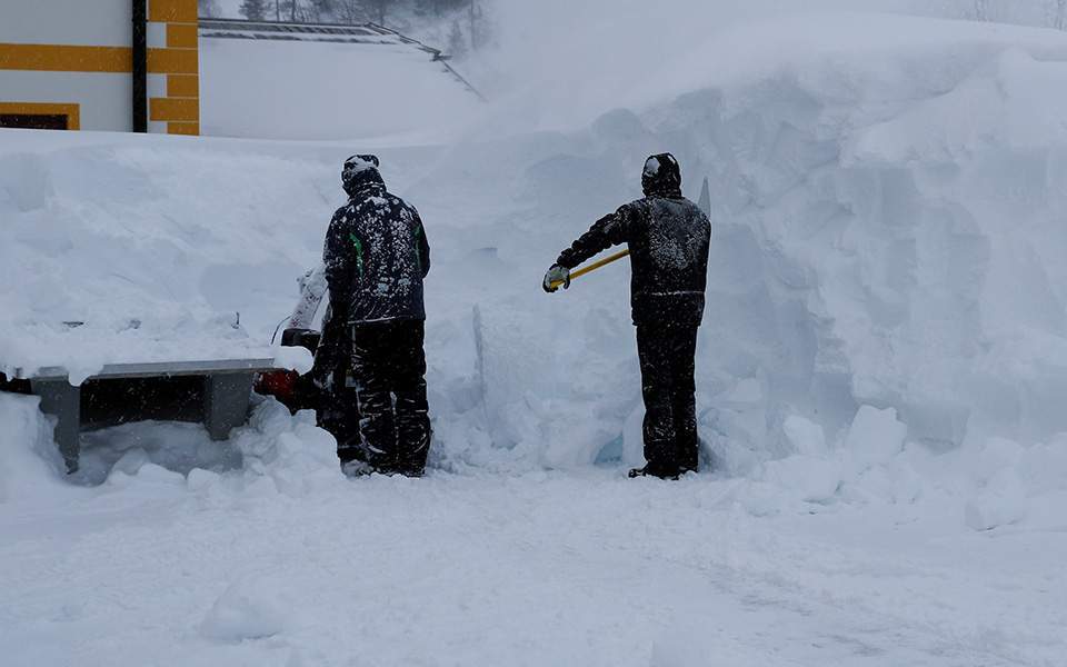 Ελβετία: Χιονοστιβάδα παρέσυρε ανθρώπους σε χιονοδρομικό, τουλάχιστον οκτώ αγνοούμενοι