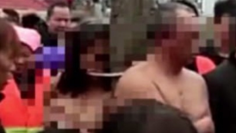 Κίνα: Απατημένη σύζυγος τους έδεσε γυμνούς στην κεντρική πλατεία της πόλης